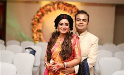 একাত্ম হওয়ার প্রথম বছরে অঙ্কিতা-সৌমিত্র