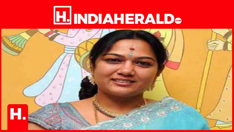 Actress Hema Proved Her Individuality In Telugu Film Indust actress-hema-proved-her-individuality-in-telugu-film-indust