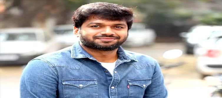 అనిల్ రవిపూడిపై కూడా ఐటీ దాడులు .. టాలీవుడ్ లో అసలేం జరుగుతుంది..?