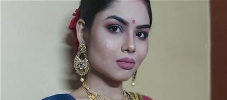 Another budding actress hangs herself???