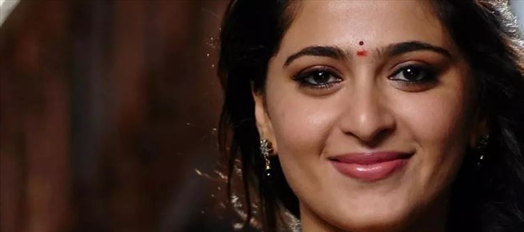 Anushka Shetty - The Uncrowned Queen with 20 Crores Market