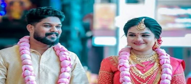 മകനെ സാക്ഷി നിർത്തി ആറ്റുകാലിൽ വച്ച് വിവാഹം: അപ്സരയുടെ വിശേഷങ്ങൾ!