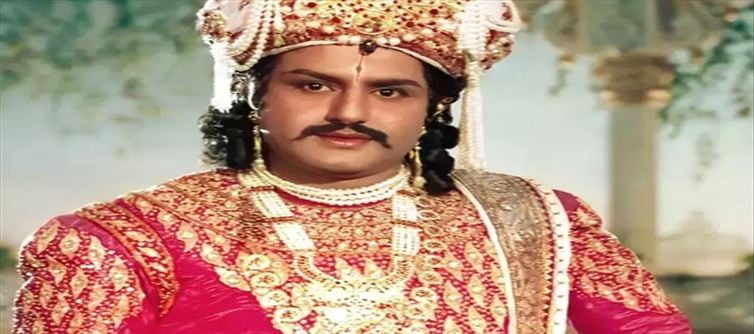 బాలయ్య ఇదే మంచి సమయం మళ్లీ రాదు .. అభిమానుల భారీ డిమాండ్ ..!