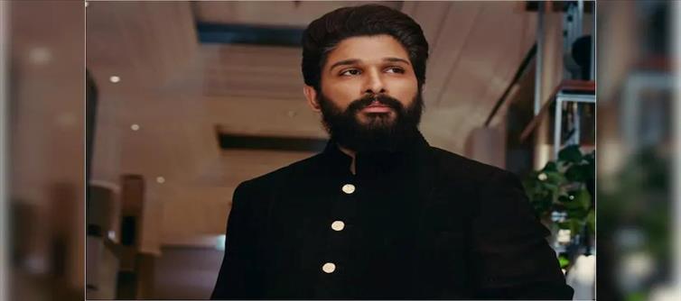 ఇన్నాళ్ళకి బన్నీ ఫ్యాన్స్ కోరిక నెరవేరబోతుందా..? హిట్ పెంచేస్తున్న హాట్ న్యూస్..!