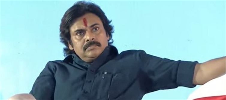Buzz: Pawan Kalyan's Iron Leg On Heroes?