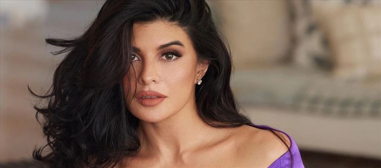 Conman Shares WhatsApp Chat With Jacqueline Fernandez