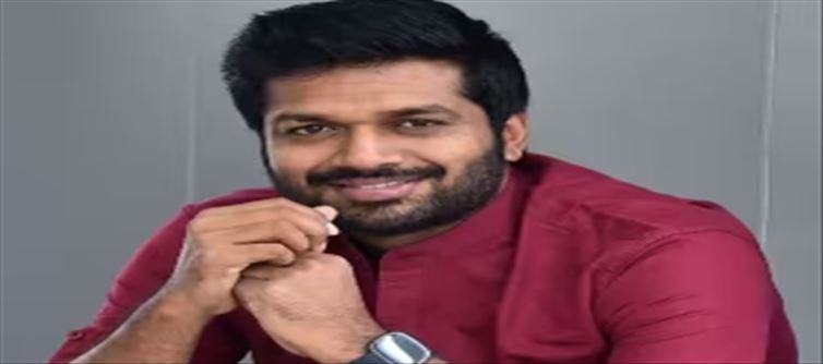 అనిల్ రావిపూడి మొదటి సినిమాని అంతా బడ్జెట్ పెట్టి తీశాడా!