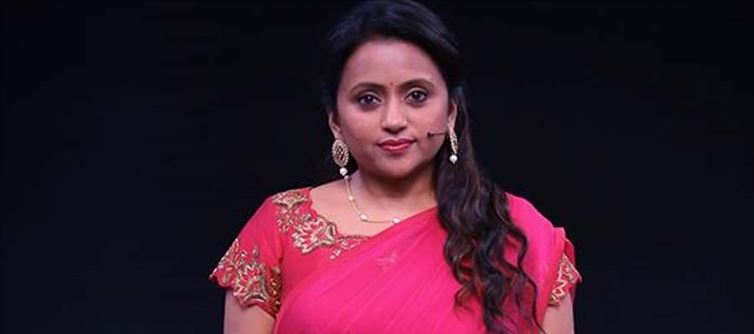 ఈ లొట్టపీసు పంచాయతీ ఏంటీ.. సుమకు షాకింగ్ రీప్లే ఇచ్చిన నటి..?