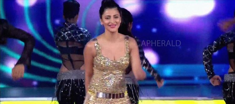 Huge demand for Shruti dance video on stage