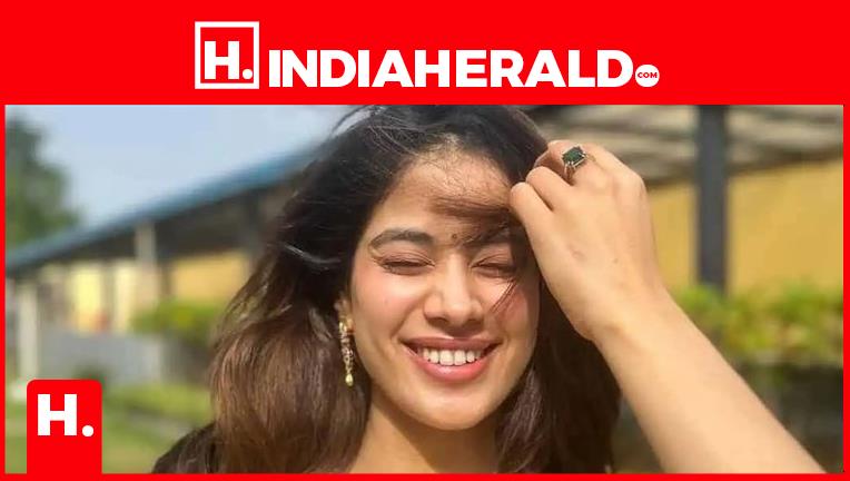 Janhvi In Traditional Just Like Telugu Girl janhvi-in-traditional-just-like-telugu-girl