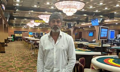 షాకింగ్ వ్యసనాల వైపు అడుగులు వేస్తున్న జగపతి బాబు !