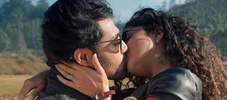 Lip Lock Girl Charged So Much for the Kiss?