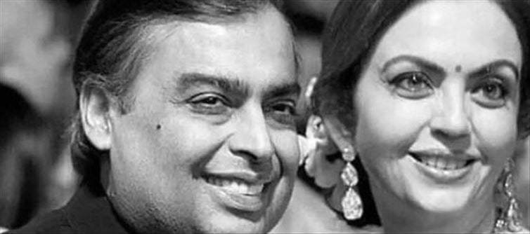 Many stars stay away from every party of Mukesh Ambani??