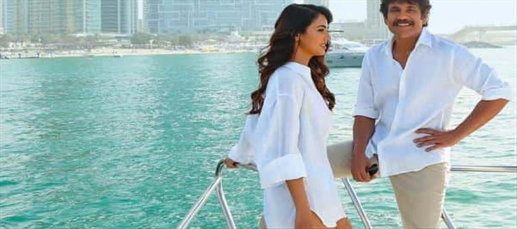 Nagarjuna enjoying in Dubai with this Actress