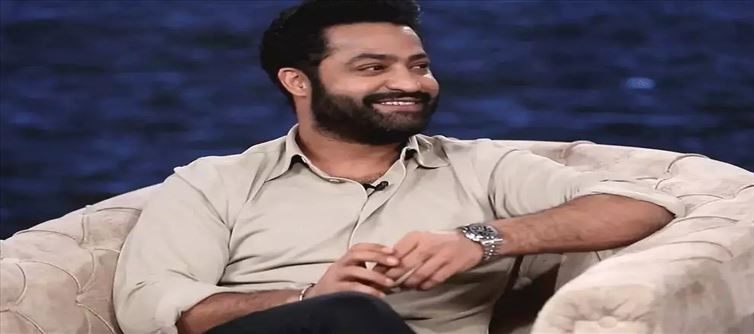 ట్రెండ్ అవుతున్న ఎన్టీఆర్ నయా మూవీ టైటిల్ .. తారక్ అంటే ఆ మాత్రం ఉండాలిగా..!