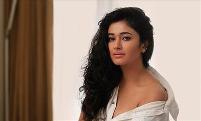 INSIDE STORY: Flop Heroine and director's Open Affair shocks all