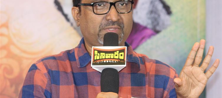 ప్రభాస్ తో సినిమా తీయట్లేదు.. క్లారిటీ ఇచ్చిన డైరెక్టర్?