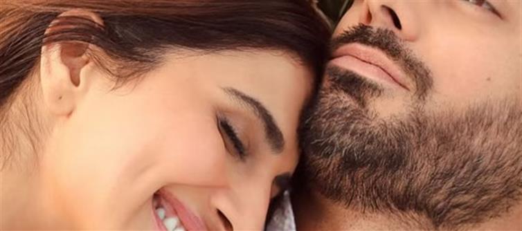 Protests against Pakistani actor Fawad Khan's 'Abir Gulaal' begin!