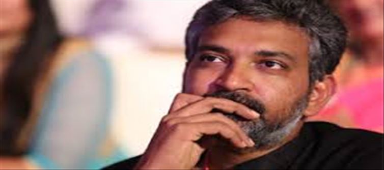 కెరియర్ లోనే ఫస్ట్ టైం ఆ విషయం కారణంగా ట్రోల్ అవుతున్న రాజమౌళి..!