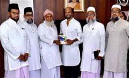 இஸ்லாமிய மத குருமார்களை சந்திக்க திட்டமிட்ட ரஜினி
