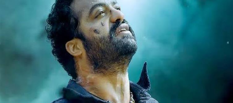 తారక్ పూనకం వచ్చినట్లు నటించాడు.. రాజమౌళి ఇంట్రెస్టింగ్ కామెంట్స్..!!