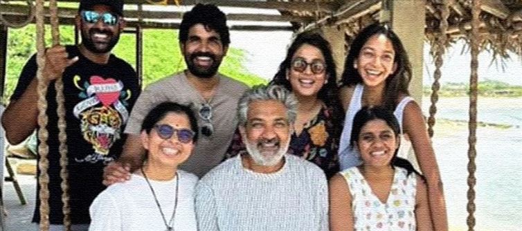 S S Rajamouli in Thoothukudi, Tamil Naduwith Family