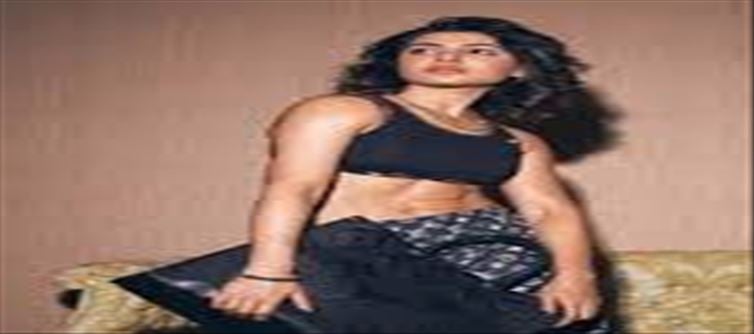Samantha from zero size to minus size..!?
