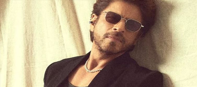Shah Rukh Khan's Black Blazer Appearance From Iifa 2025