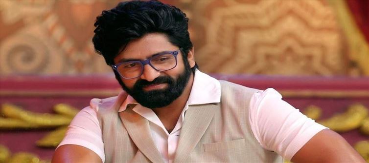 పవన్ కళ్యాణ్, ప్రభాస్ లతో శేఖర్ మాస్టర్ వర్క్ చేయకపోవడానికి అసలు కారణం ఇదే..?
