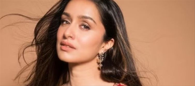 Shraddha Kapoor is overjoyed at the growing popularity on Instagram!!