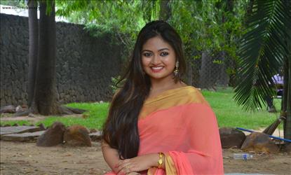 இப்போது நடிப்பு பிறகு இயக்கம் - ஷாலினி சோயா 