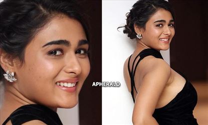 Shalini Pandey happy with the Success of Gorilla