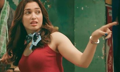 4 HOT Photos of TAMANNA in Waist Revealing Sleeveless inside her Bedroom - Droolworthy
