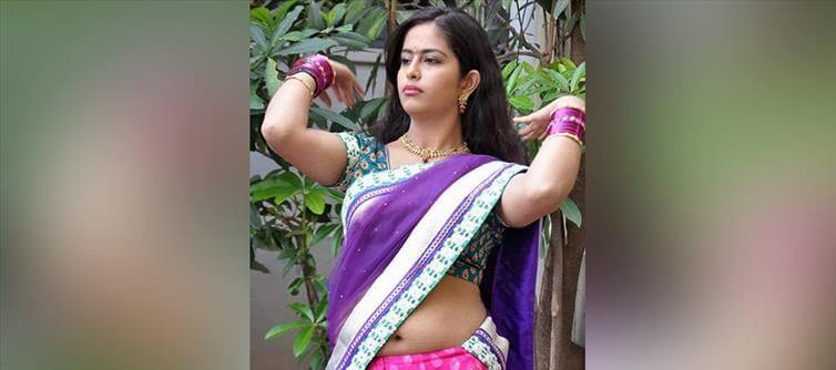 Telugu Ammayi to make Bollywood Debut