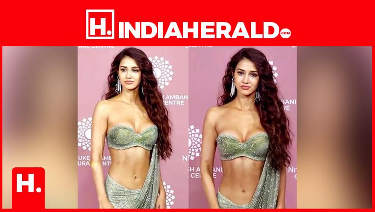 Disha Patani Xx - This is how you wear Saree? Disha exposes completely