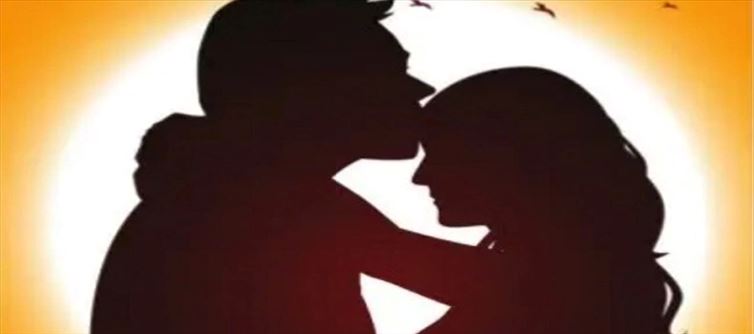 టాలీవుడ్ లేడీ వలపు వలలో చిక్కుకున్న నిర్మాత...!