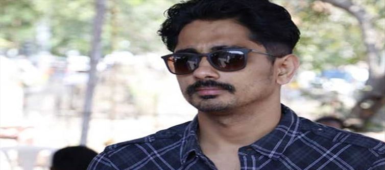పెళ్లి కాకుండానే ఆ స్టార్ హీరోయిన్ తో ఉంటూ అలాంటి పనులు చేస్తున్న సిద్దార్థ్..!?
