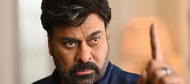 Top 10: Chiranjeevi's Shocking Competition With Young Stars