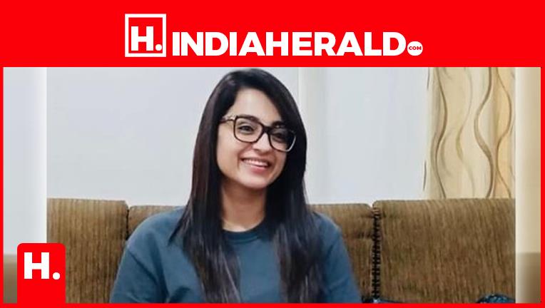 TRISHA Bedroom S*X Scenes in Web Series - Too HOT..