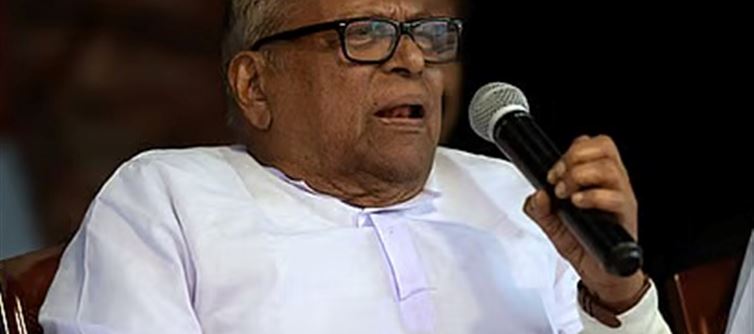 വിഎസ് ഒരു നൂറ്റാണ്ടിന്റെ പോരാട്ട സൂര്യനായിരുന്നുവെന്ന് മാധ്യമപ്രവർത്തകർ!