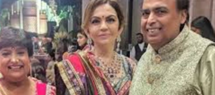 Veena Nagda used to apply mehndi for 20 rupees!