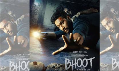 कभी डराती तो कभी हंसाती है विक्की कौशल की भूत: पार्ट वन- द हॉन्टेड शिप, पढ़ें रिव्यू