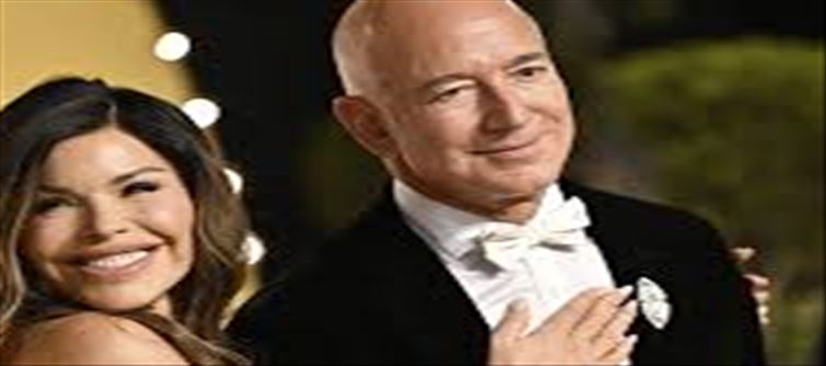 Who will get the invitation to Jeff Bezos and Sanchez's wedding?