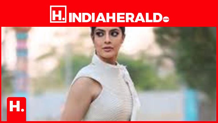 “Why Have Children Without Financial Stability?” – Varalaxmi Sarathkumar’s Controversial Comment