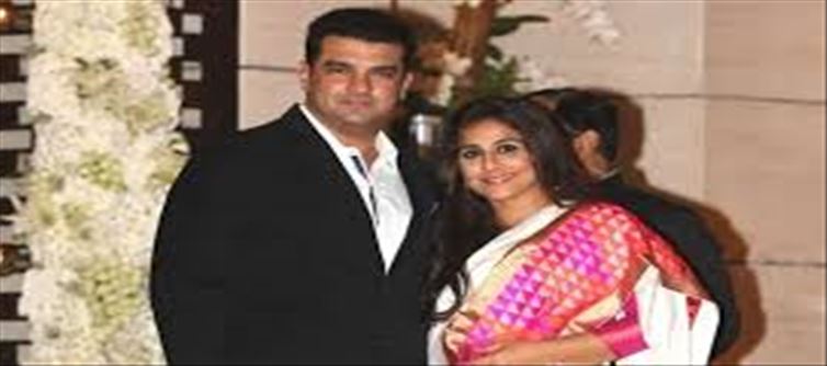 Why Siddharth Roy does not work with his wife ?