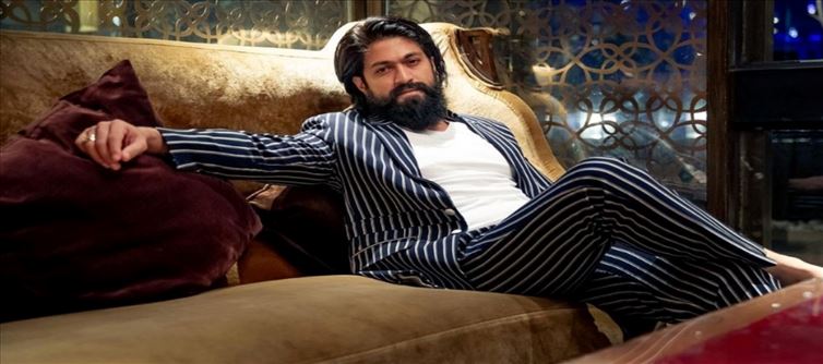 వాడికి పొగరు అంటూ యష్ ని అవమానించిన డైరెక్టర్.. ఎవరంటే.?