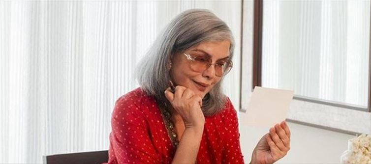 Zeenat Aman Opens Up About Suffering From Ptosis!!