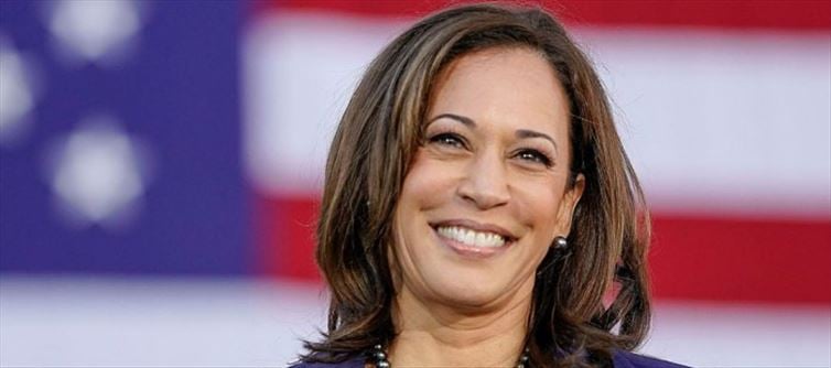 కమలా హ్యారిస్ డ్రెస్ వెనుక ఇంత కథ ఉందా?