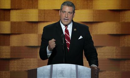 అమెరికా అధ్యక్ష పోటీ దారుడి సరికొత్త ప్రచారం...!!!