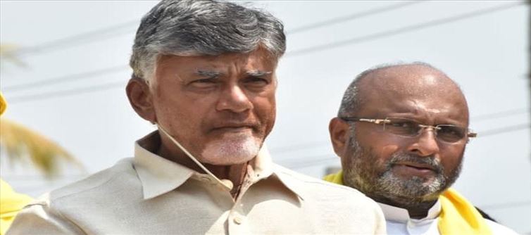 చంద్రబాబు చేతిలో "సర్వే రిపోర్ట్"... వణుకుతున్న మాజీలు !